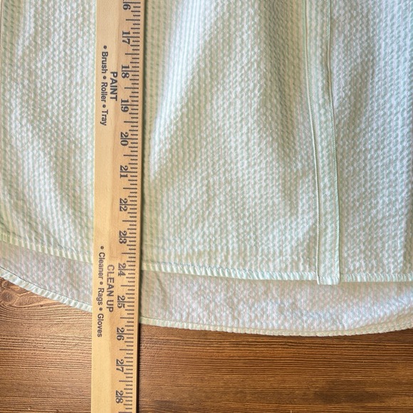 LL Bean Striped Searsucker Turqouise 1/2 Button Shirt 100% Cotton Size Medium M - Picture 2 of 7